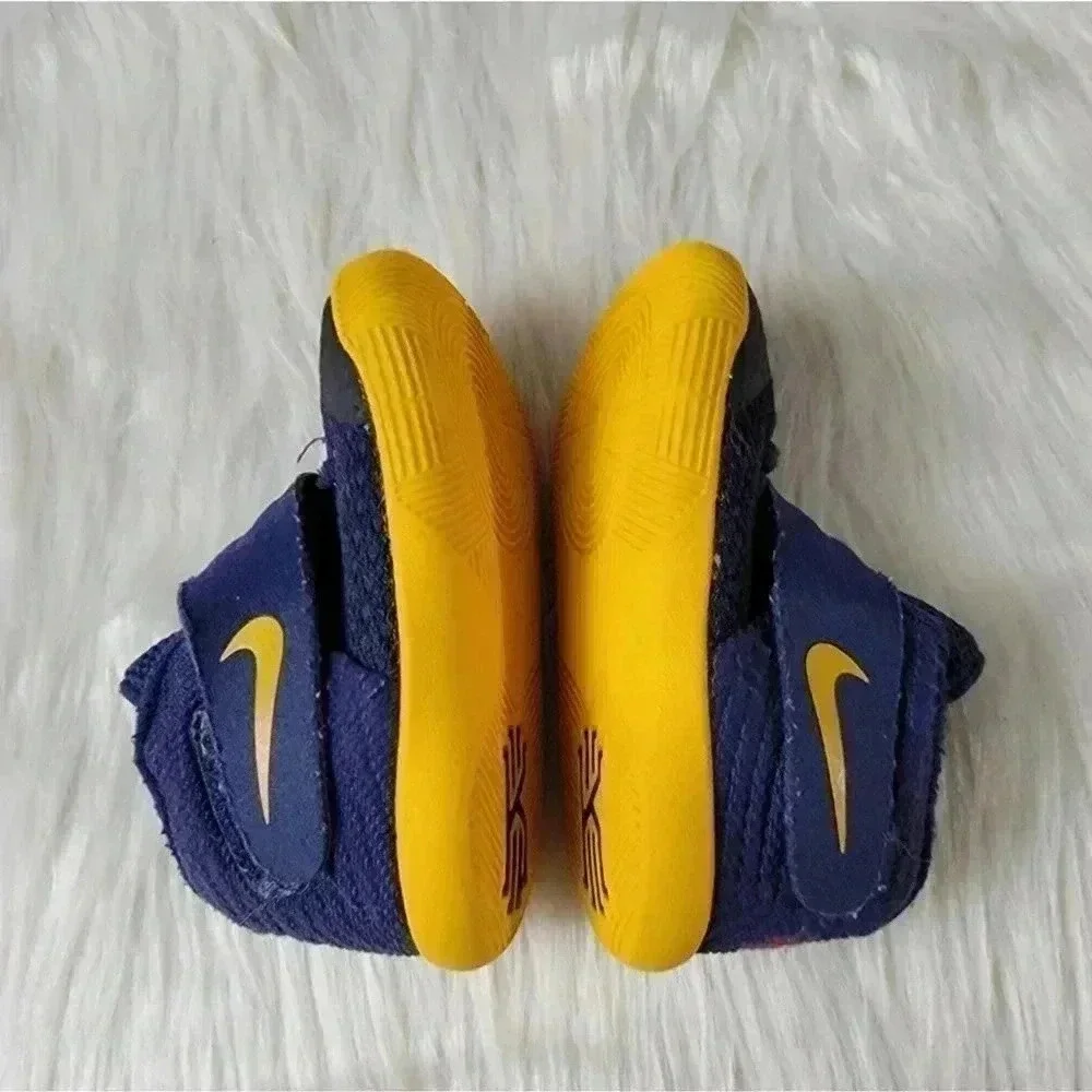 Nike Kyrie 2 TD Cavs - 6C - Picture 4 of 7